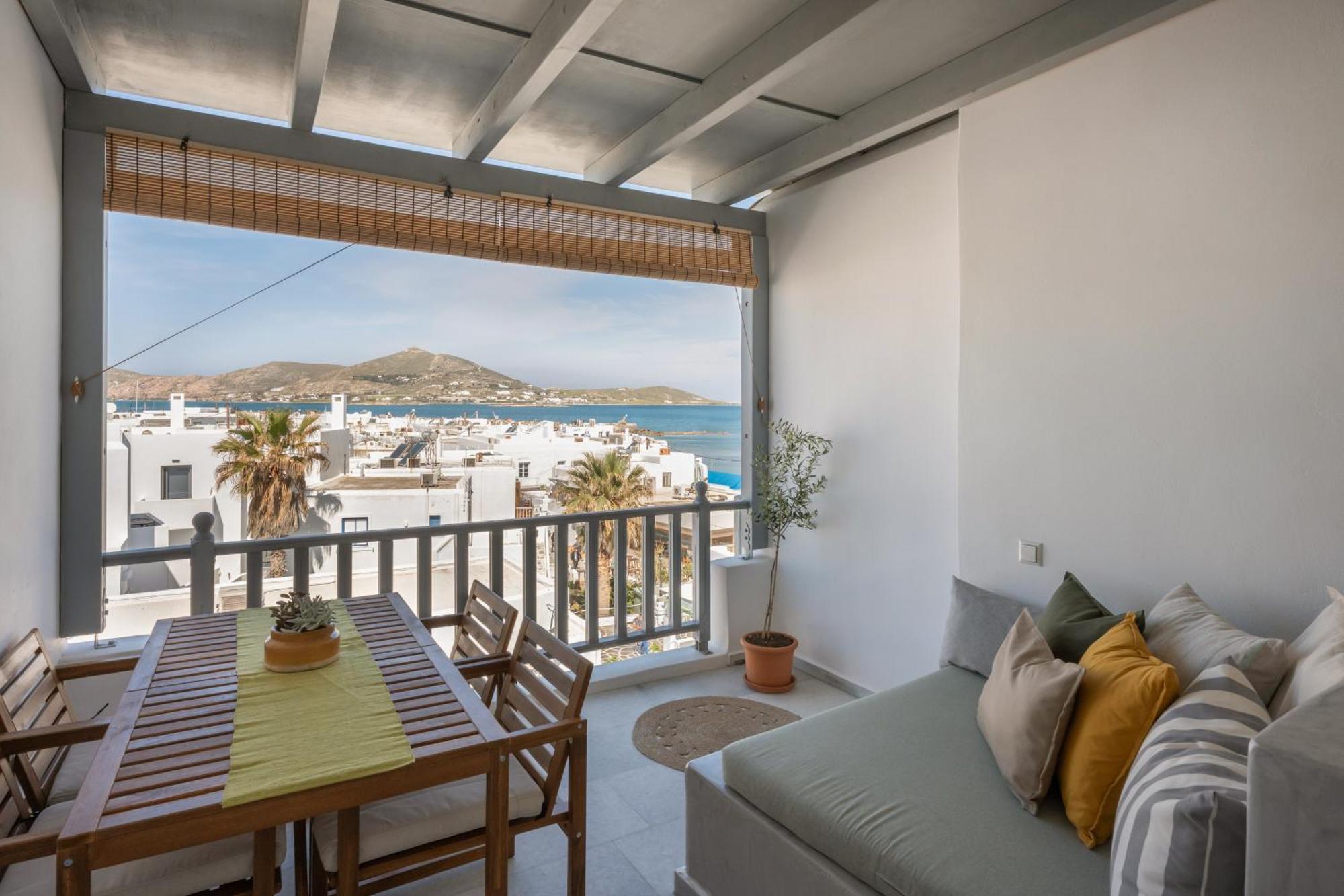 Caper-2 Bedroom Traditional Home With Amazing View Náousa Eksteriør bilde
